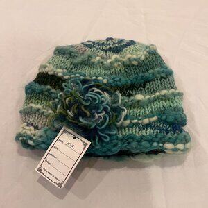 NWT 100% Wool Hand made in Nepal Knitted Hat Rosebud One Size Fits Most